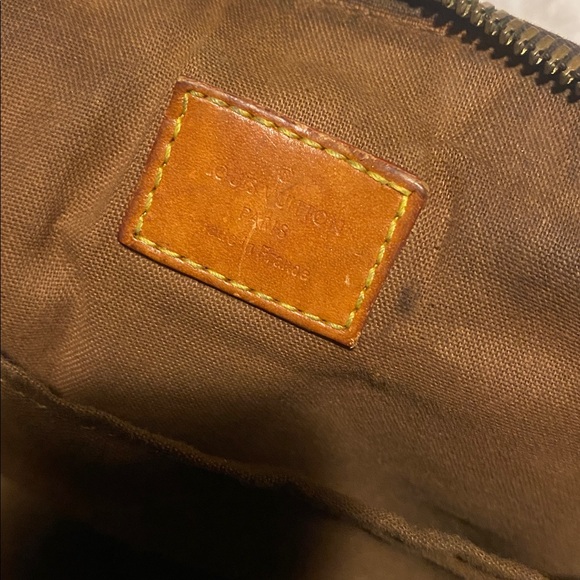 Louis Vuitton Brown Tivoli PM Monogram Bag - Picture 9 of 16